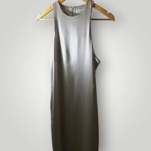 Elegant Silver Sleeveless Sheath Dress